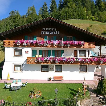 فندق Santa Cristina Val Gardenaفي  Garni Mezdi المظهر الخارجي الصورة