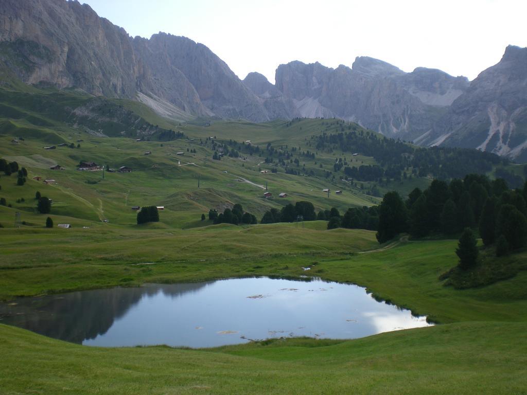 فندق Santa Cristina Val Gardenaفي  Garni Mezdi المظهر الخارجي الصورة